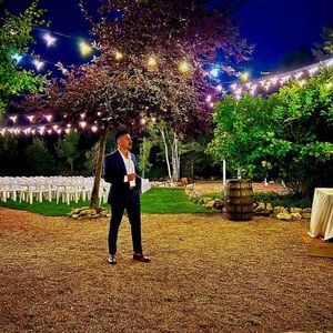 Meet your Posher, Adam